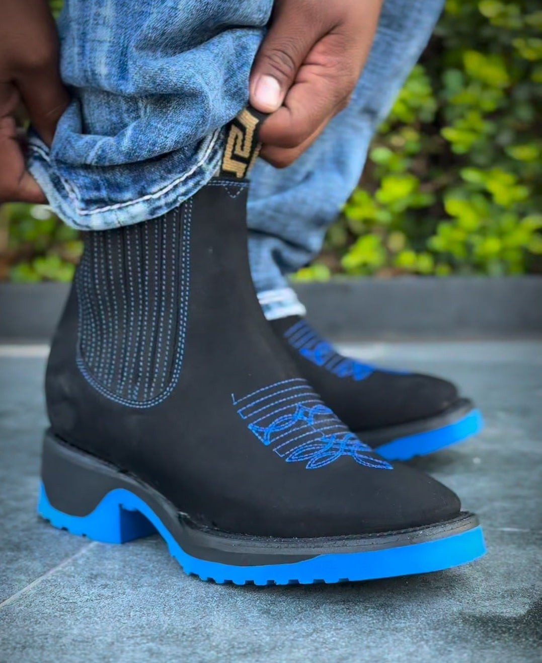 Suede Embroidered Ankle Boots(Buy 2 Free Shipping✔️)