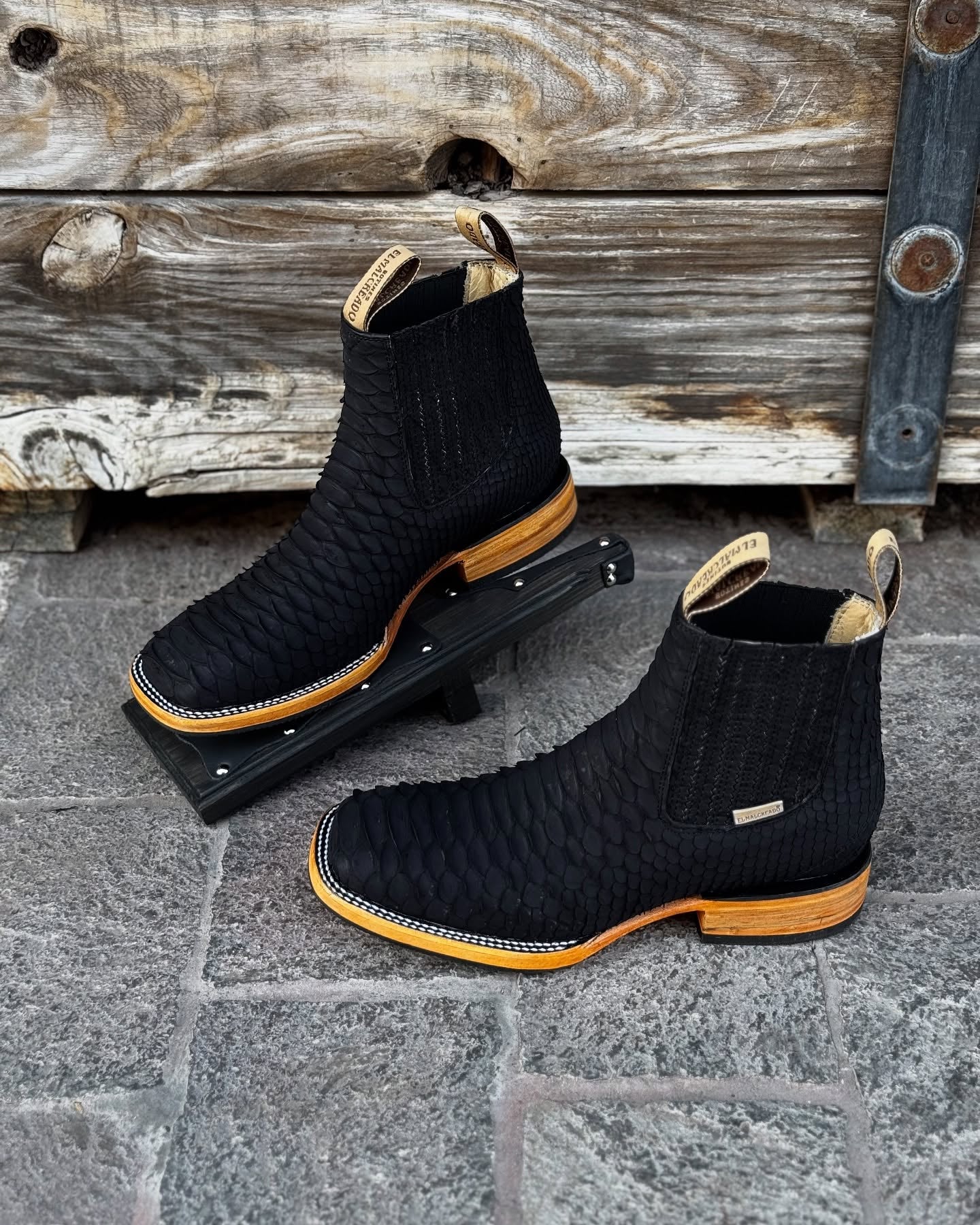 Complete Exotic Pythons Boots