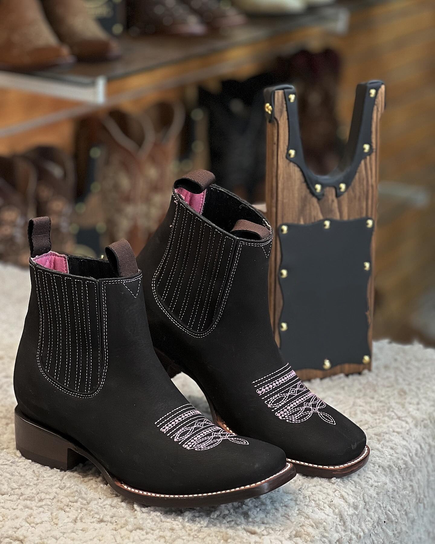 Women's Cowboy Plus Size Booties