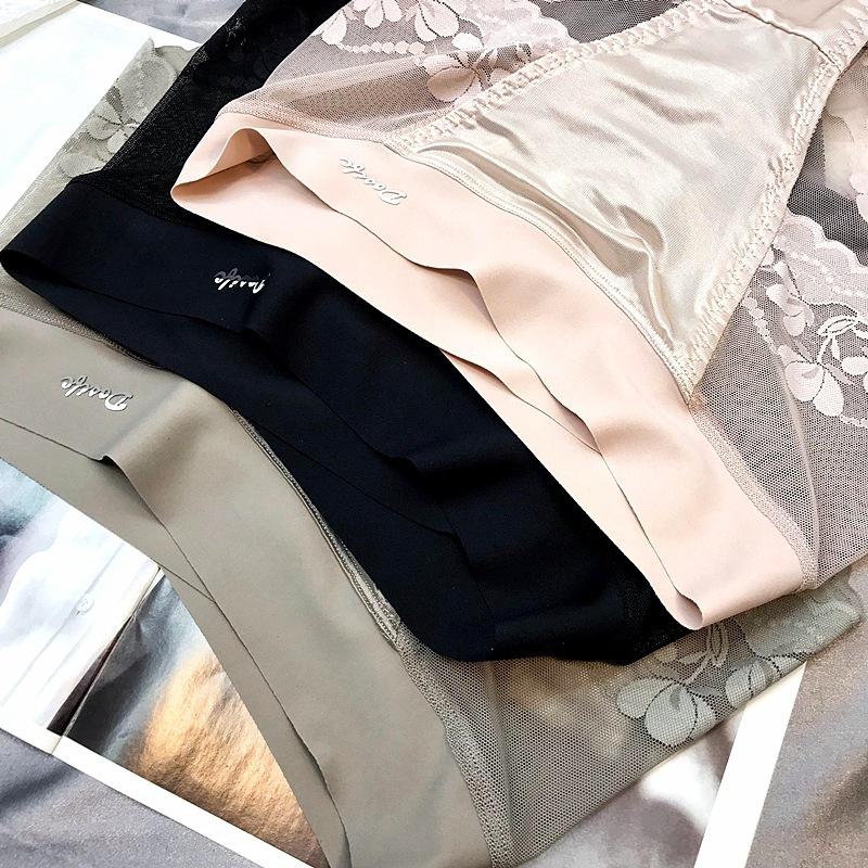 Women's High-end Satin Light Luxury Lace Breathable Mesh Cotton Briefs