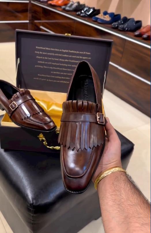 Walnut Patina Fringes moccasins