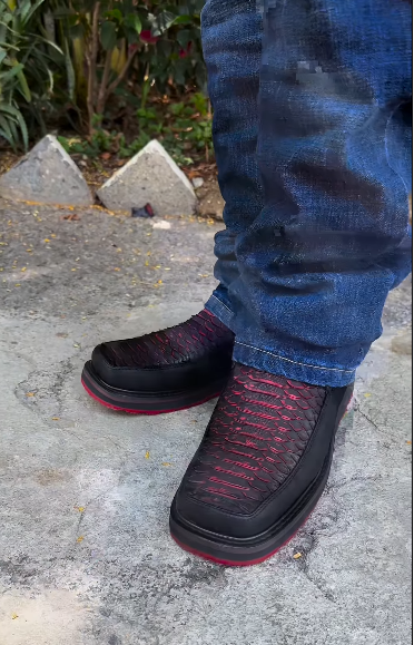 Piton Elektrik Boots