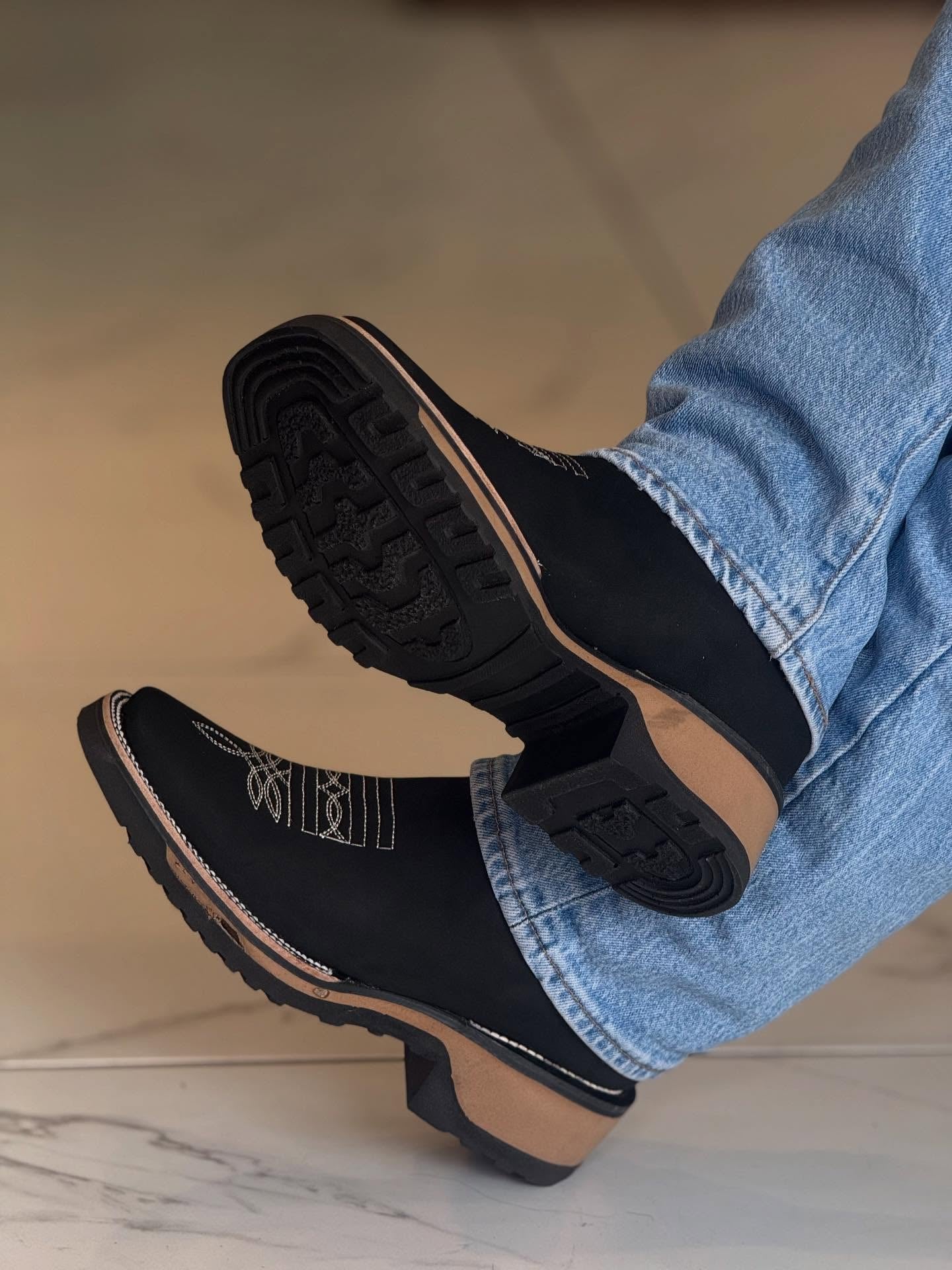 Suede Embroidered Ankle Boots(Buy 2 Free Shipping✔️)