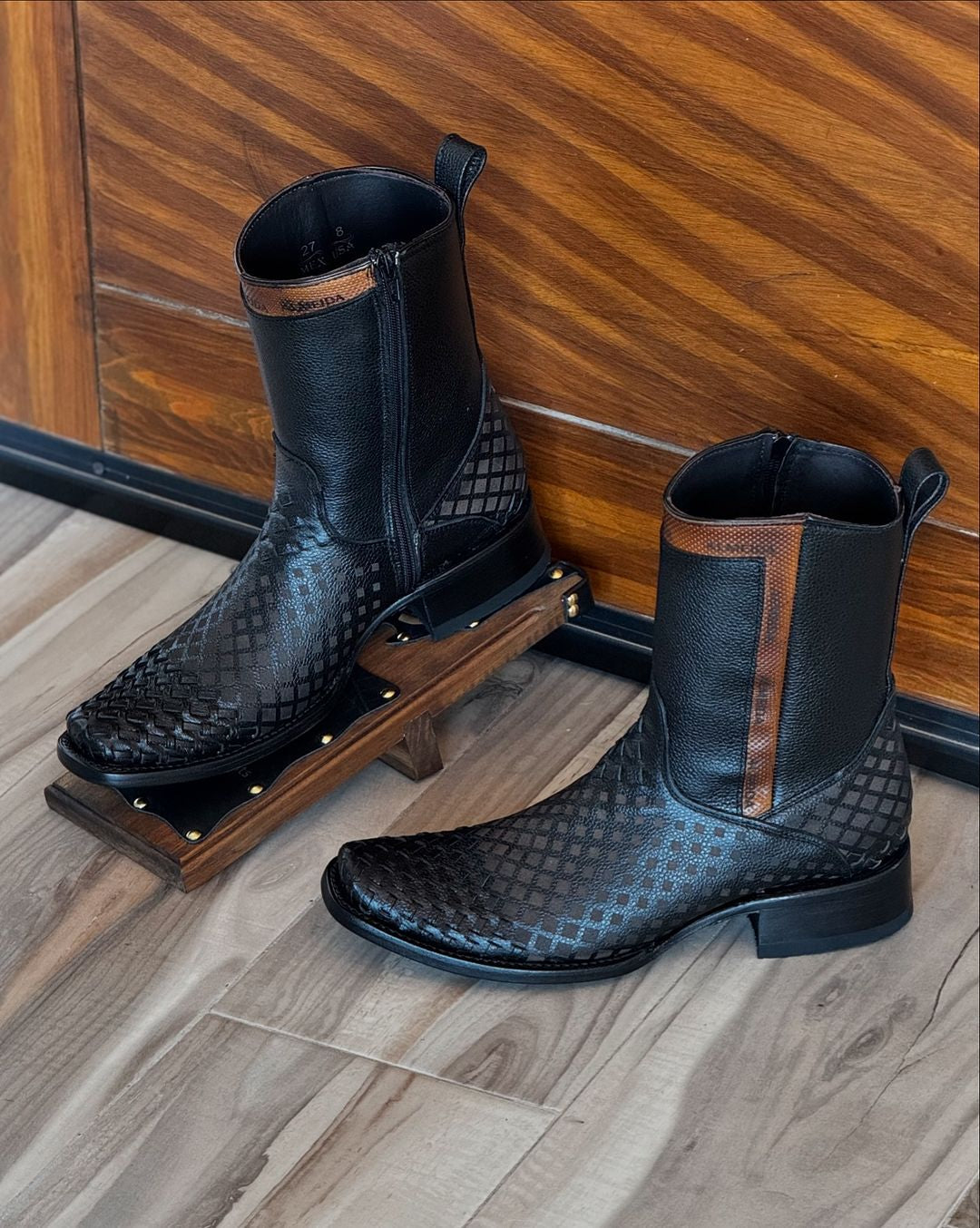 Unique Hand-crafted Western Cowboy Boots