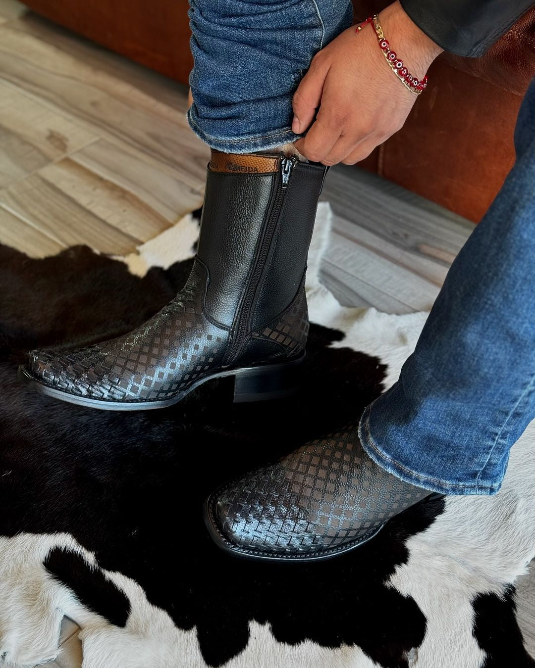Unique Hand-crafted Western Cowboy Boots
