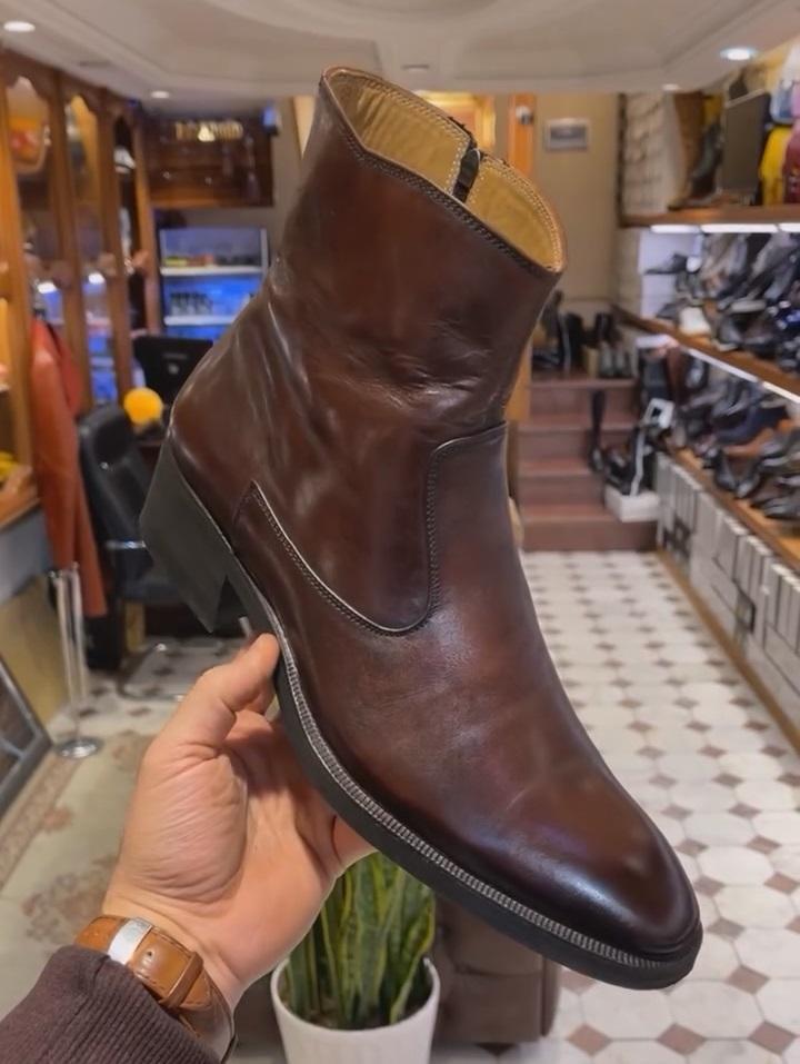 Vintage Cowhide Chelsea Boots