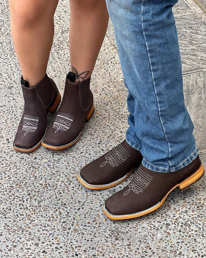 Couple's Retro Cowboy Short Boots