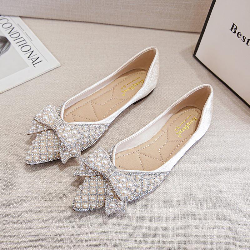 Pearl Bow Soft Sole shoes